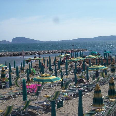 Il Girasole Formia Guesthouse Rooms Exterior photo