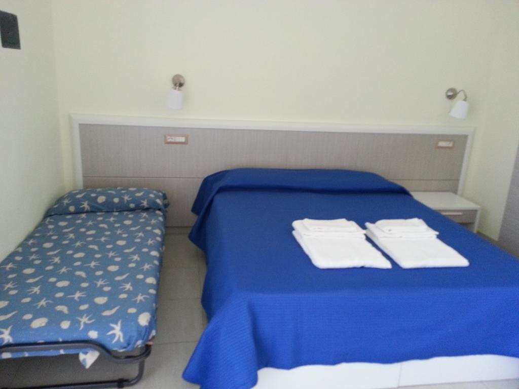 Il Girasole Formia Guesthouse Rooms Exterior photo
