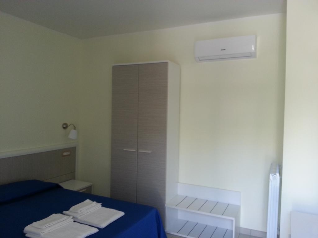 Il Girasole Formia Guesthouse Rooms Exterior photo