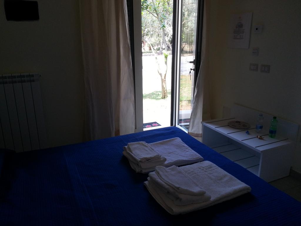 Il Girasole Formia Guesthouse Rooms Exterior photo