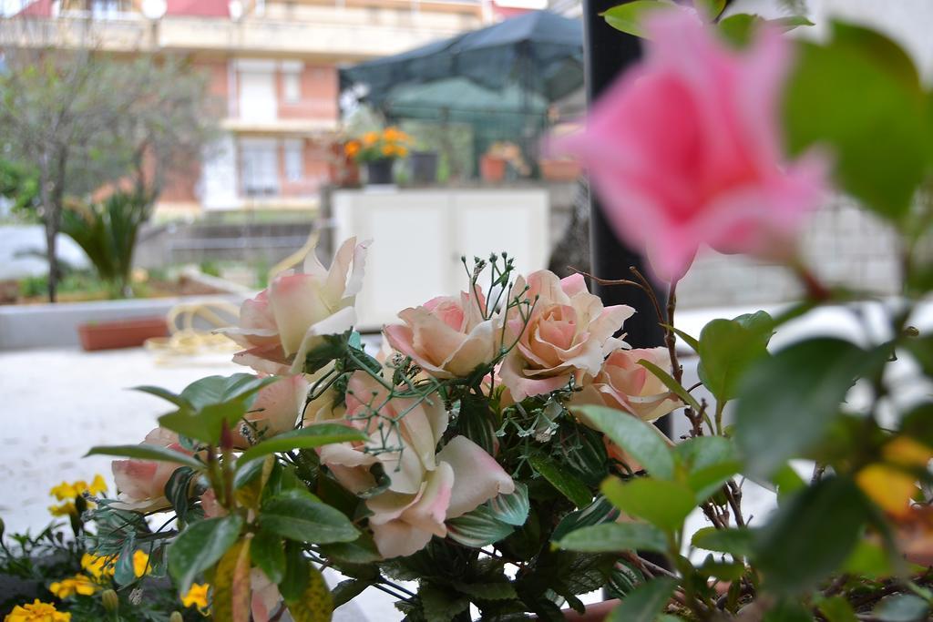 Il Girasole Formia Guesthouse Rooms Exterior photo